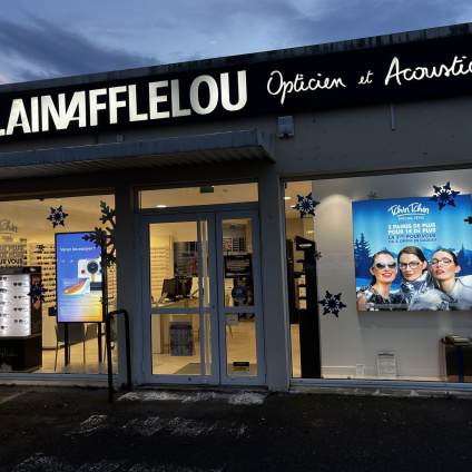 Magasin Opticien 23 Rue du Général Leclerc 89200 AVALLON intérieur