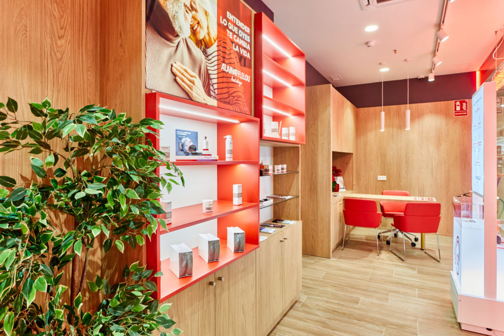 Tienda audiólogo C.C. CARREFOUR PAMPLONA -AV DE BAÑARAIN S/N 31008 PAMPLONA interior