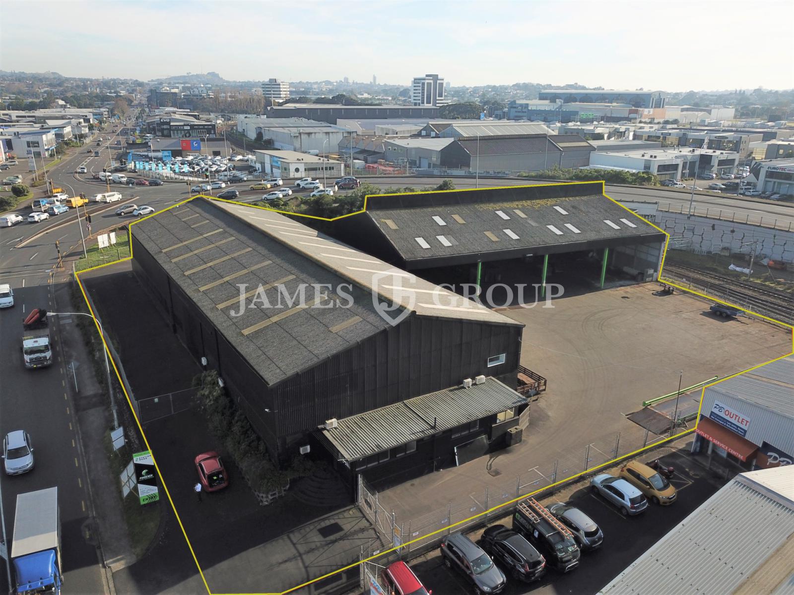 1450m² High Profile Building & Yard