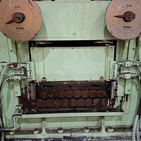 Shearing Line with Side Trimmer and 2 x 6-High Finish Levellers-'HONDA' - Image 31