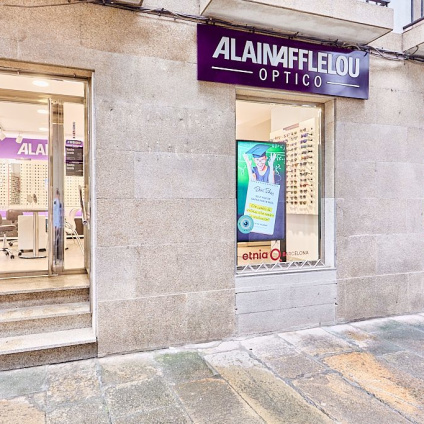 Tienda Óptico Calle Herreros, 6, Bajo 15900 PADRON