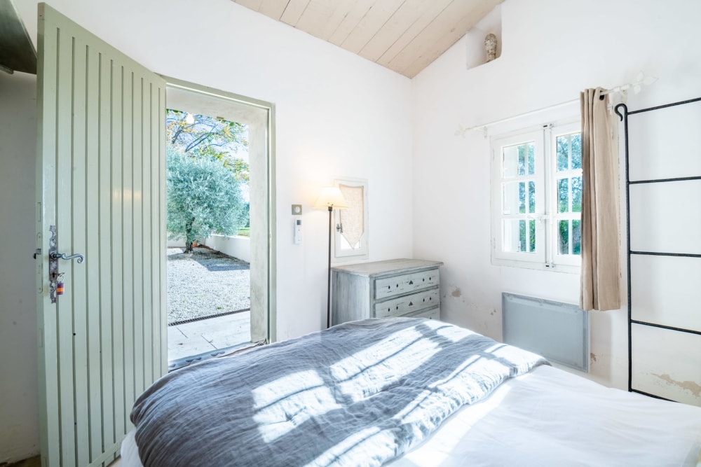 Photographs of Mas de la Sérénité villa in Provence - Image 33 of 39