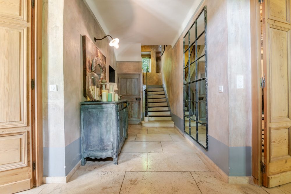 Photographs of Mas de Velorgues villa in Provence - Image 48 of 58