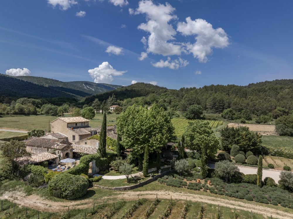 Photographs of Mas d’Argent villa in Provence - Image 2 of 35
