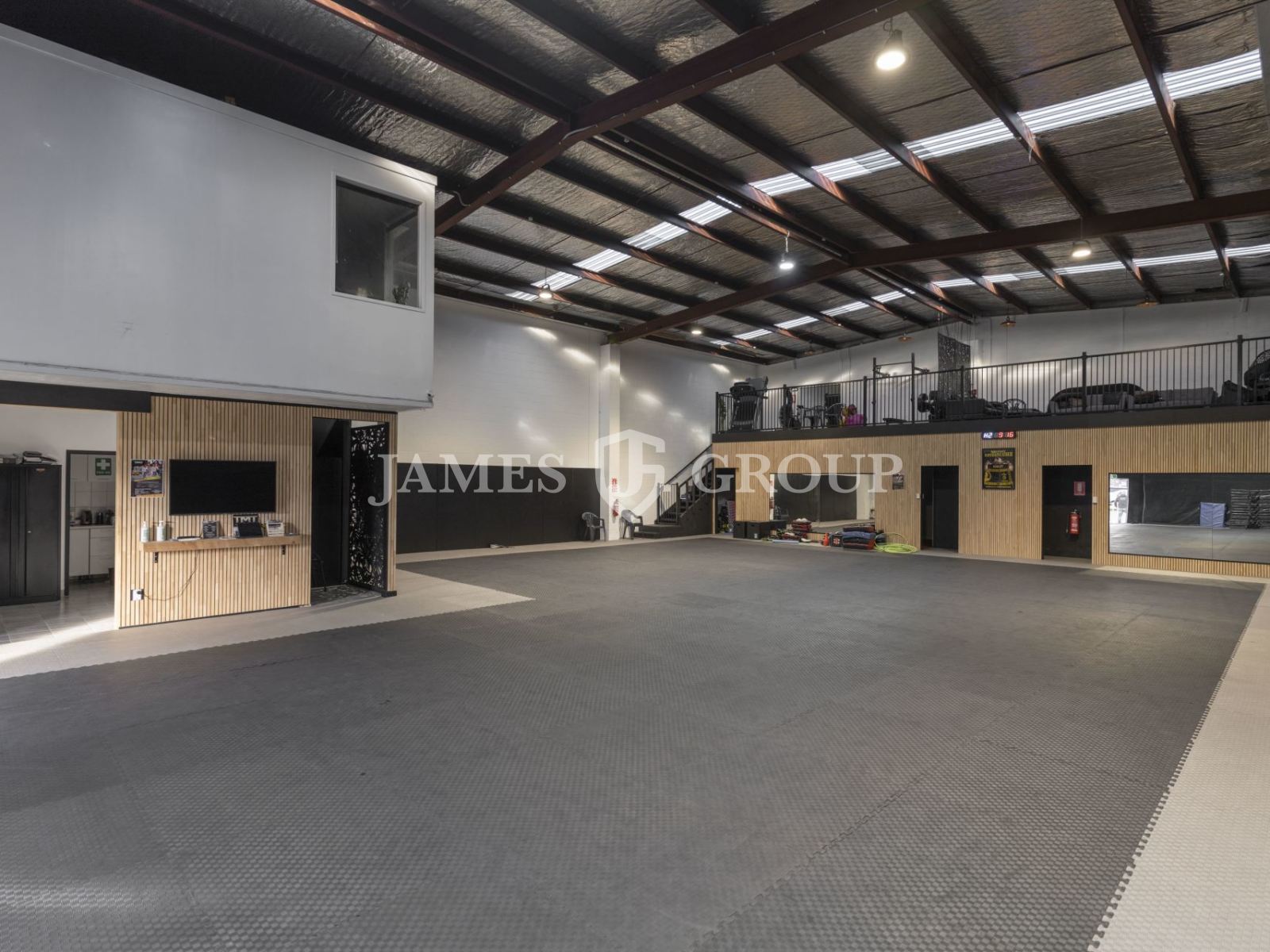 Superb Industrial & Functional Yard Space