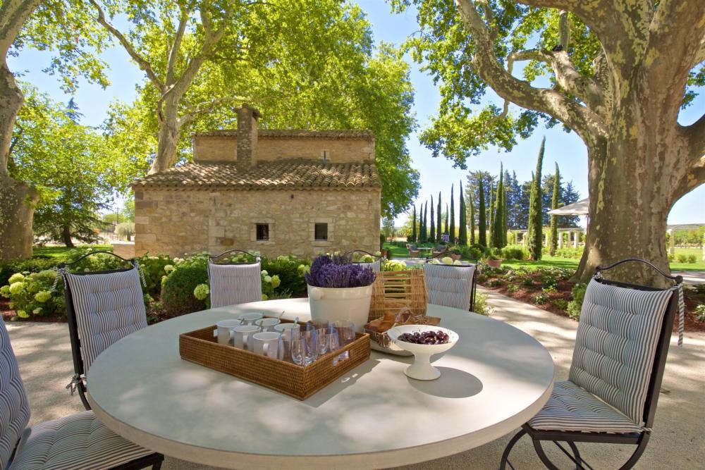 Photographs of Chateau Avignon Provence villa in Provence - Image 20 of 35