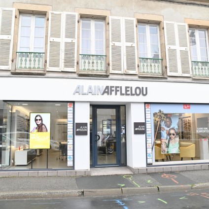 Magasin Opticien 16 rue Jean Bart 29100 DOUARNENEZ