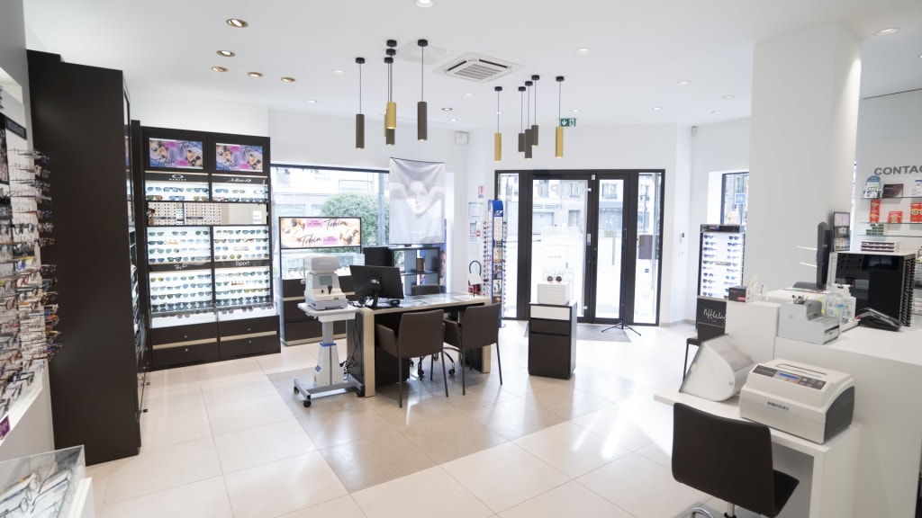 Magasin Opticien 88 avenue du Général Leclerc 78220 VIROFLAY intérieur