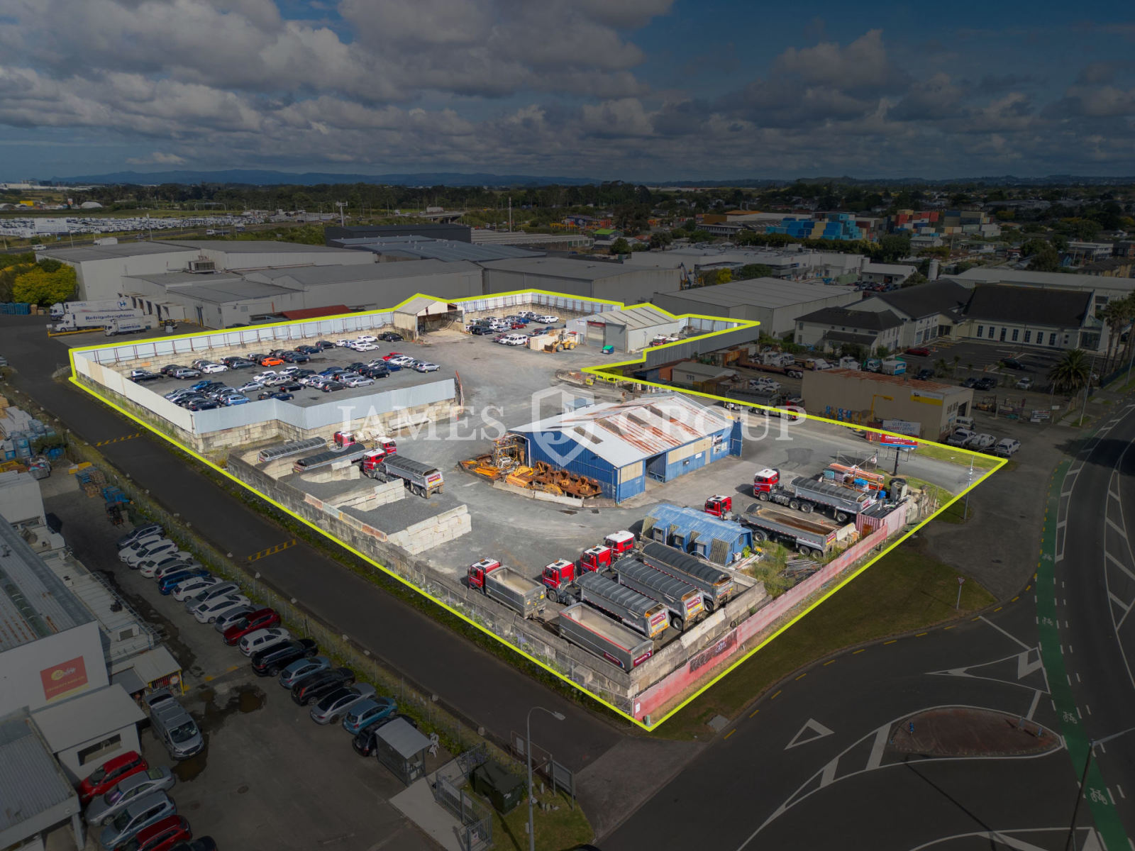Industrial Yard With Workshop & Wash Bay