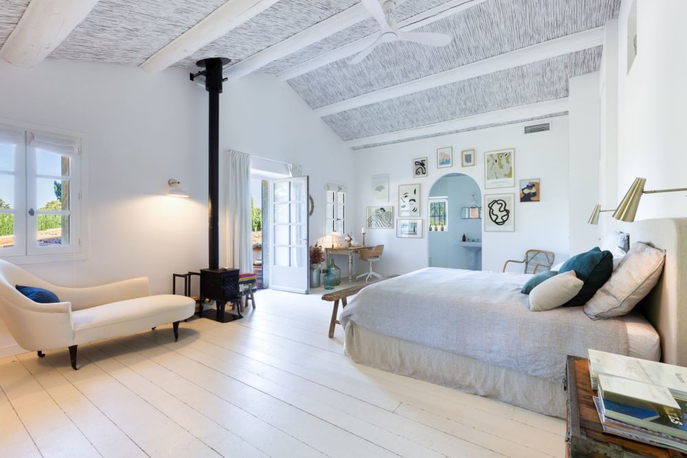 Photographs of Mas Cédrat villa in Provence - Image 14 of 56