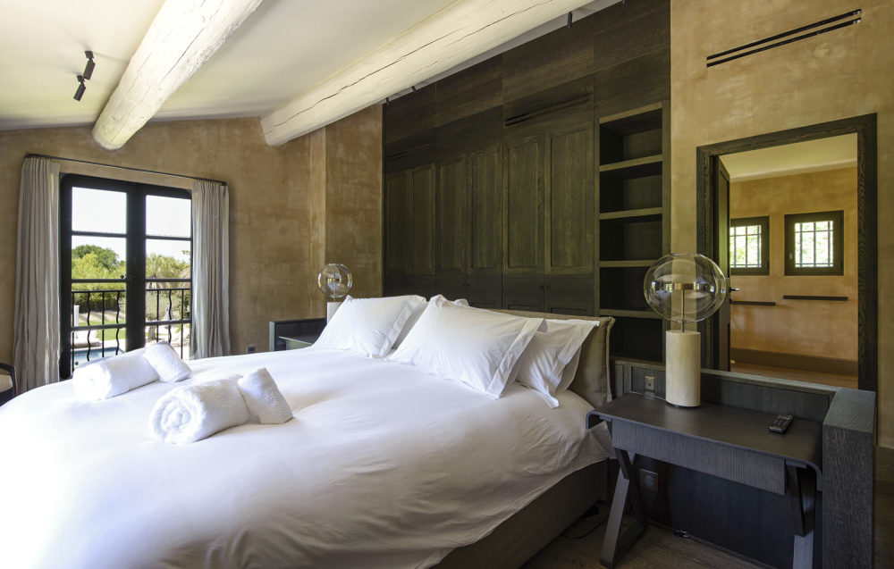 Photographs of Mas de l’Etoile villa in Provence - Image 16 of 39