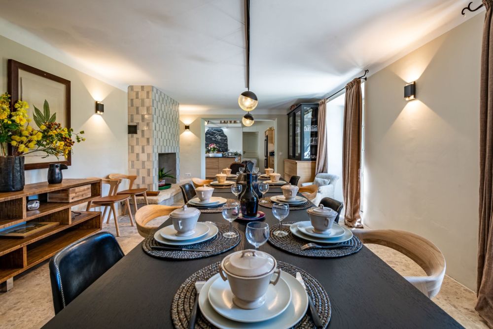Photographs of Mas de la Salamandre villa in Provence - Image 10 of 57