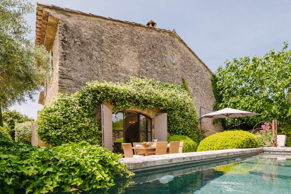 Photographs of La Maison de Cabrières villa in Provence - Image 26 of 27