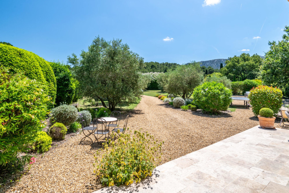 Photographs of Mas de la Caume villa in Provence - Image 47 of 52
