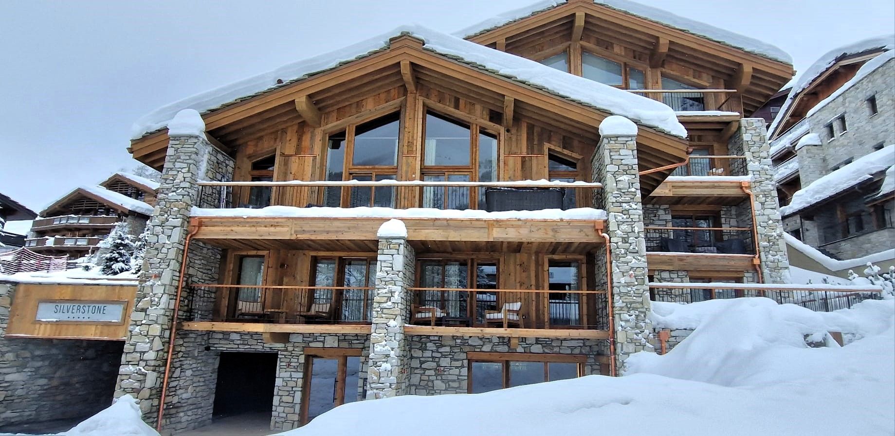 4 bed Apartment For Sale in Espace Killy, French Alps