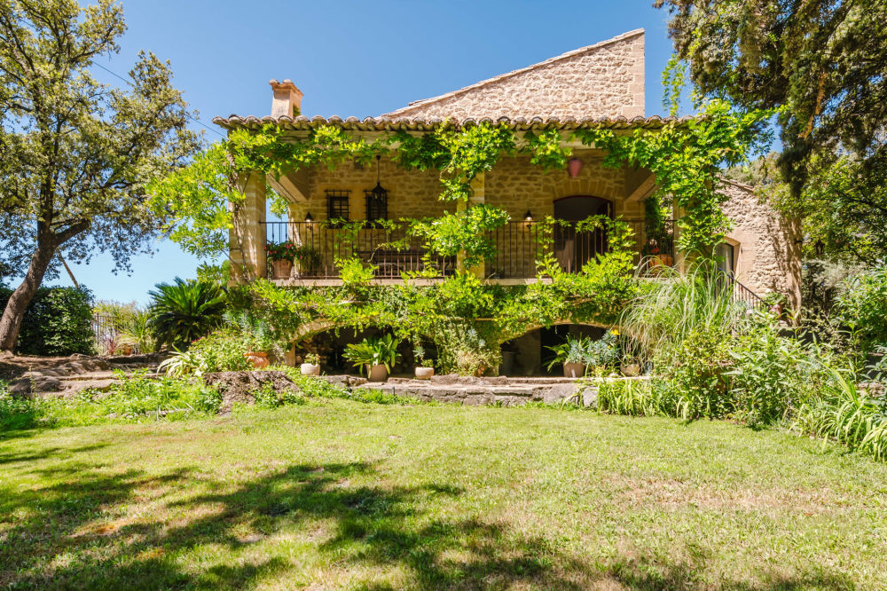 Photographs of Mas des Rocailles villa in Provence - Image 33 of 41
