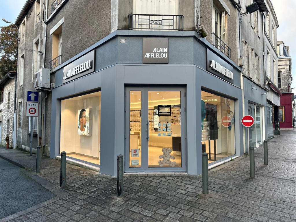 Magasin Opticien 36 rue Jean Jaurès 79200 PARTHENAY extérieur