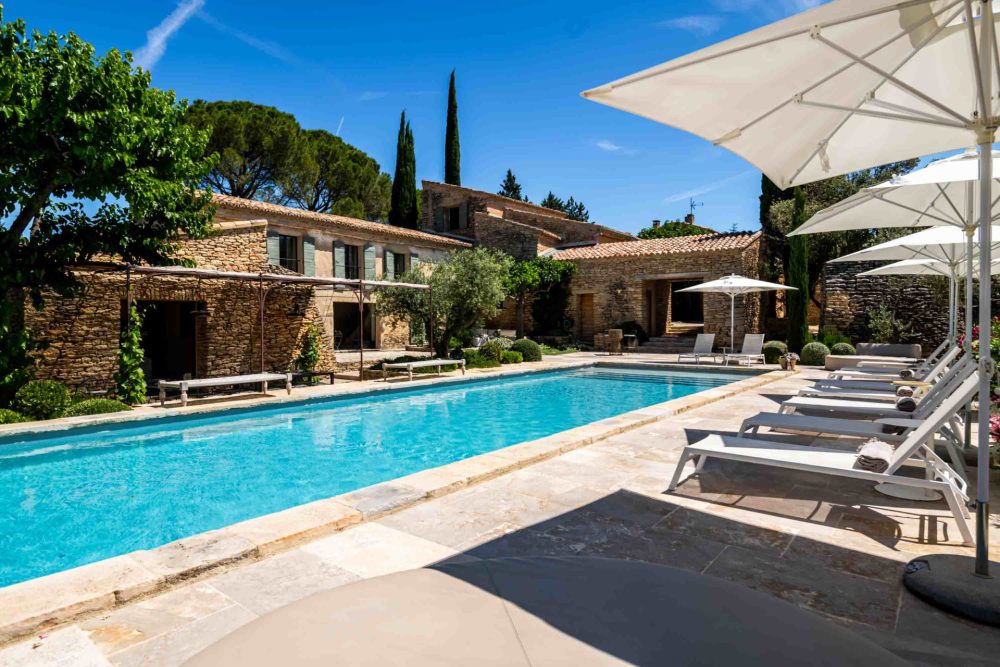Photographs of Mas des Princes villa in Provence - Image 1 of 49