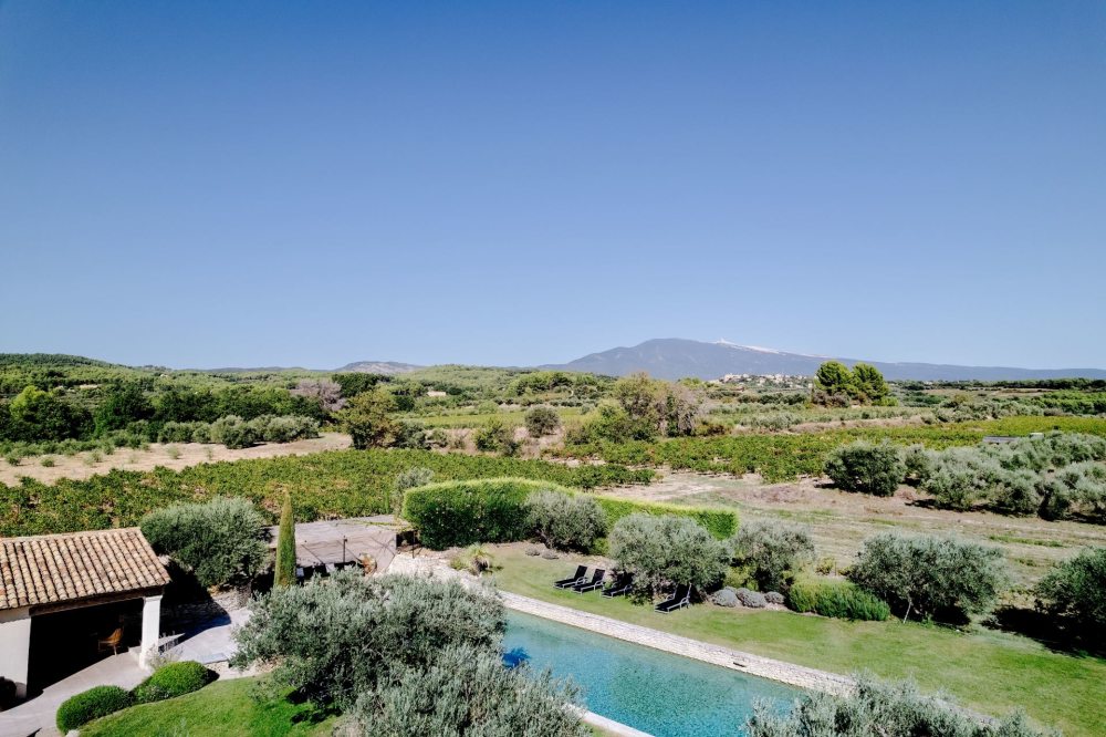 Photographs of Mas de la Sérénité villa in Provence - Image 3 of 39