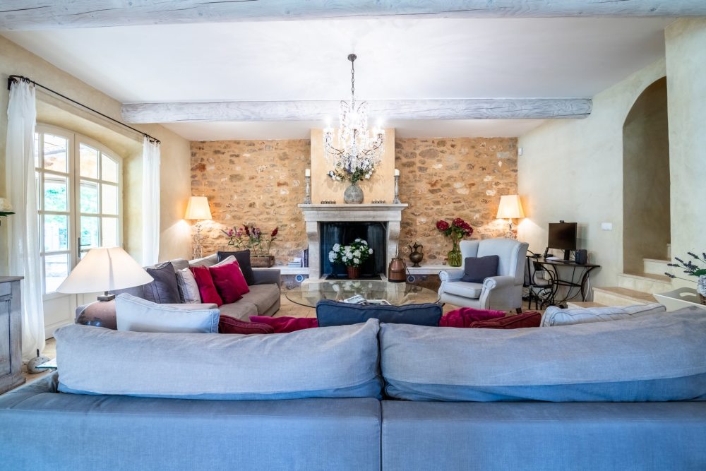 Photographs of Mas du Milan villa in Provence - Image 7 of 50