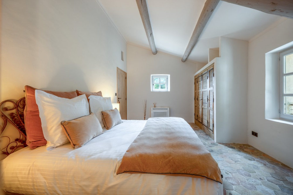 Photographs of New! Le Mas des Merveilles villa in Provence - Image 30 of 45