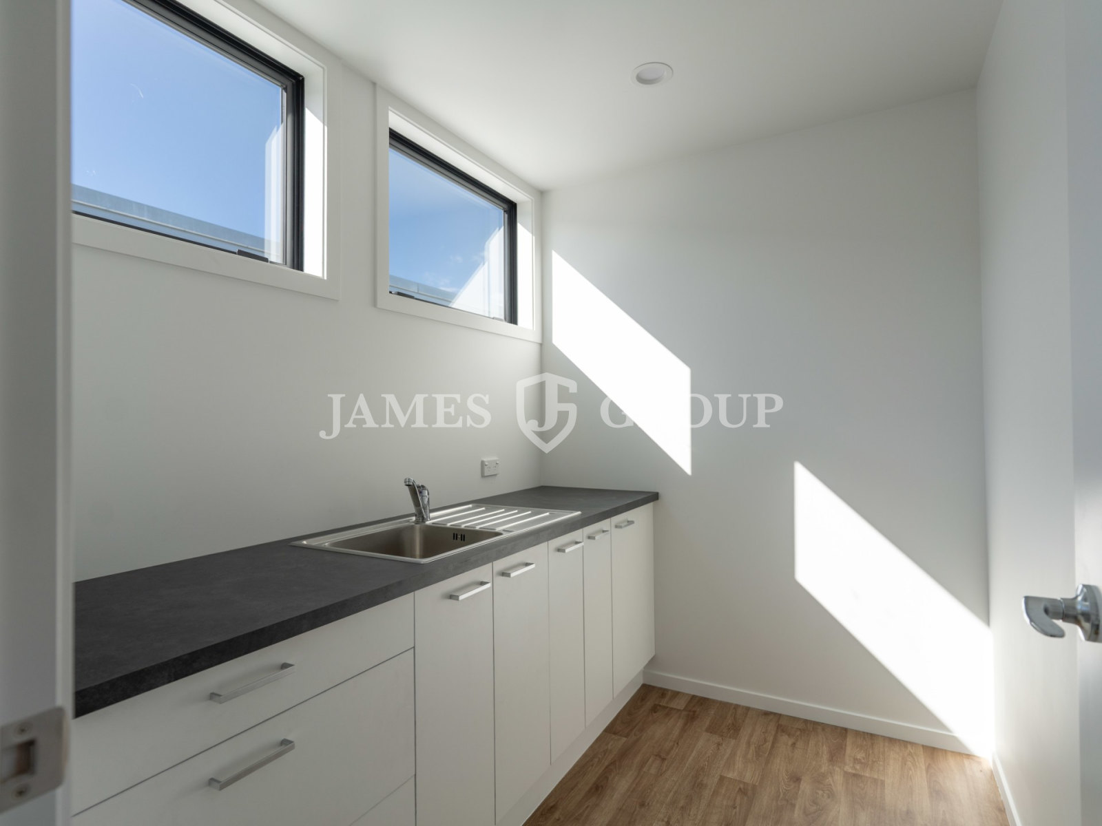 770m² Refurbished Industrial + Showroom